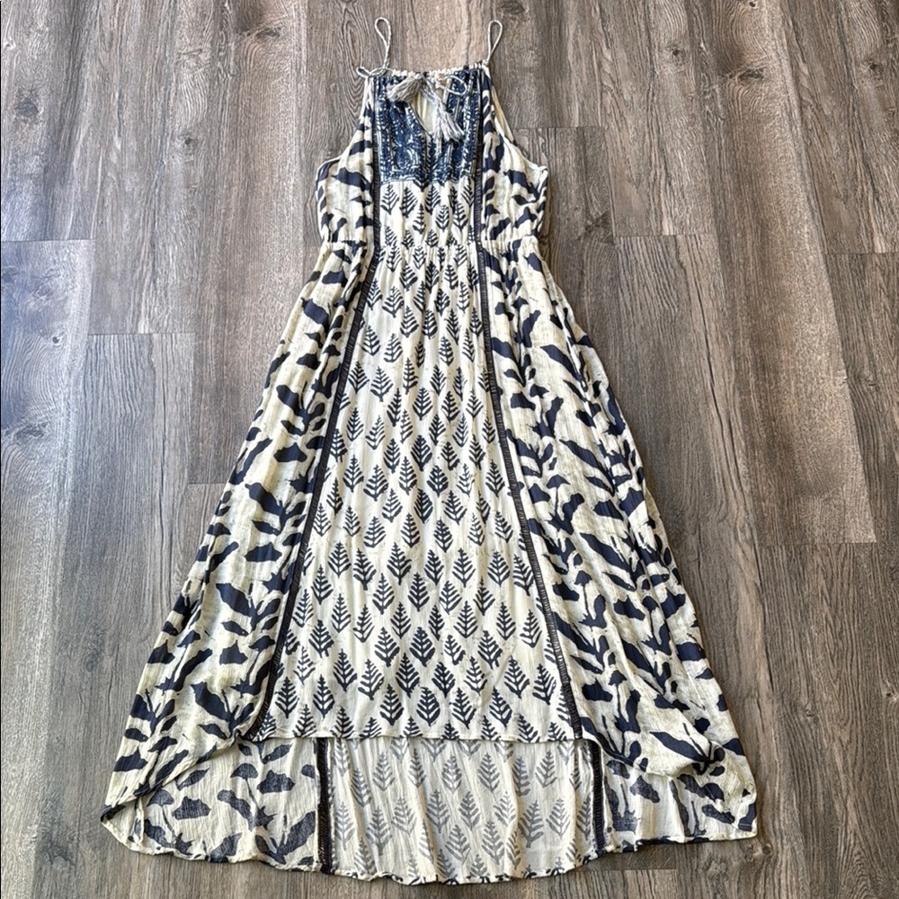 Philosophy Dress Blue and White Soledad Maxi Dress Size Medium Sleeveless